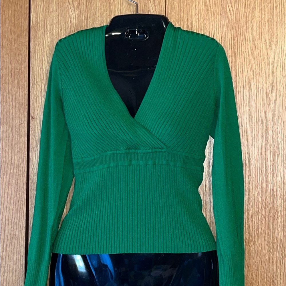 Vintage Nine & Co y2k green thin long sleeve knit crossover V neck sweater EUC